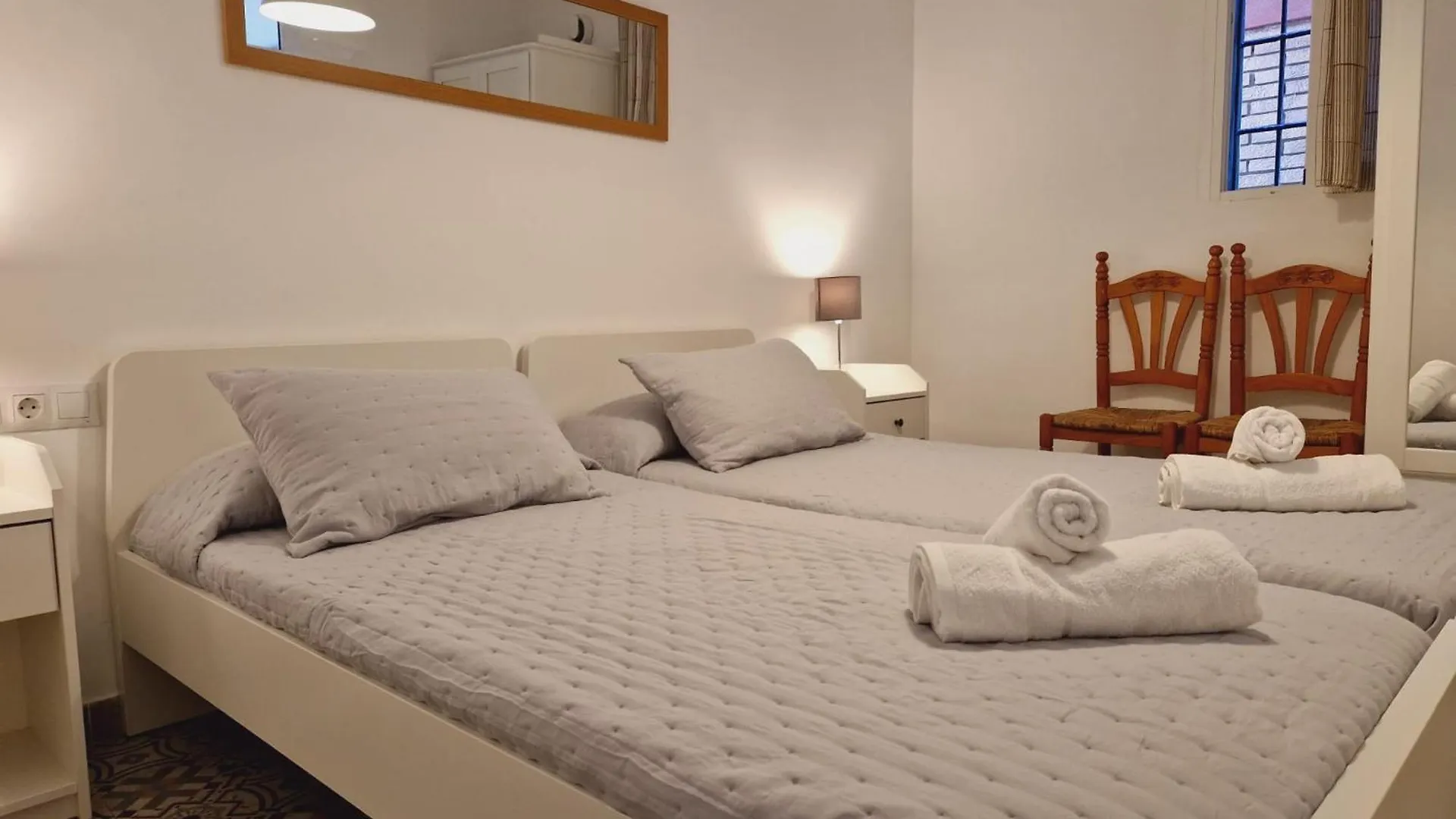 Beachfront Apartment Màlaga